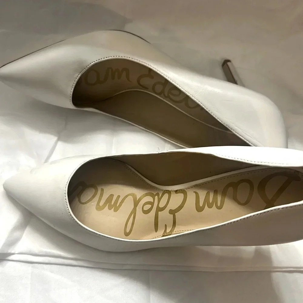 Sam Edelman white pumps size 9